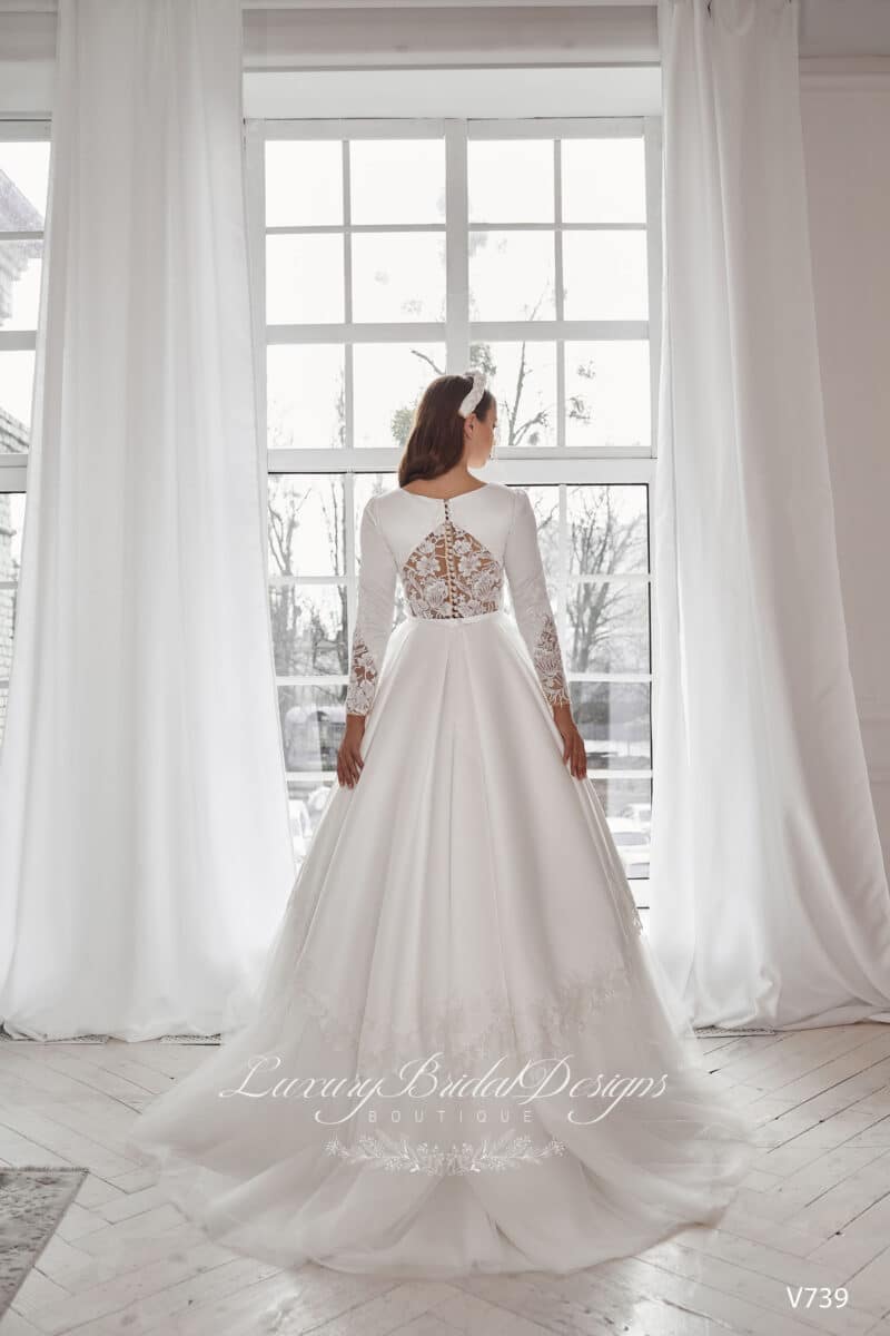 Long Sleeves Deep V Neck Princess Wedding Dress - ŽOFIE - Image 3