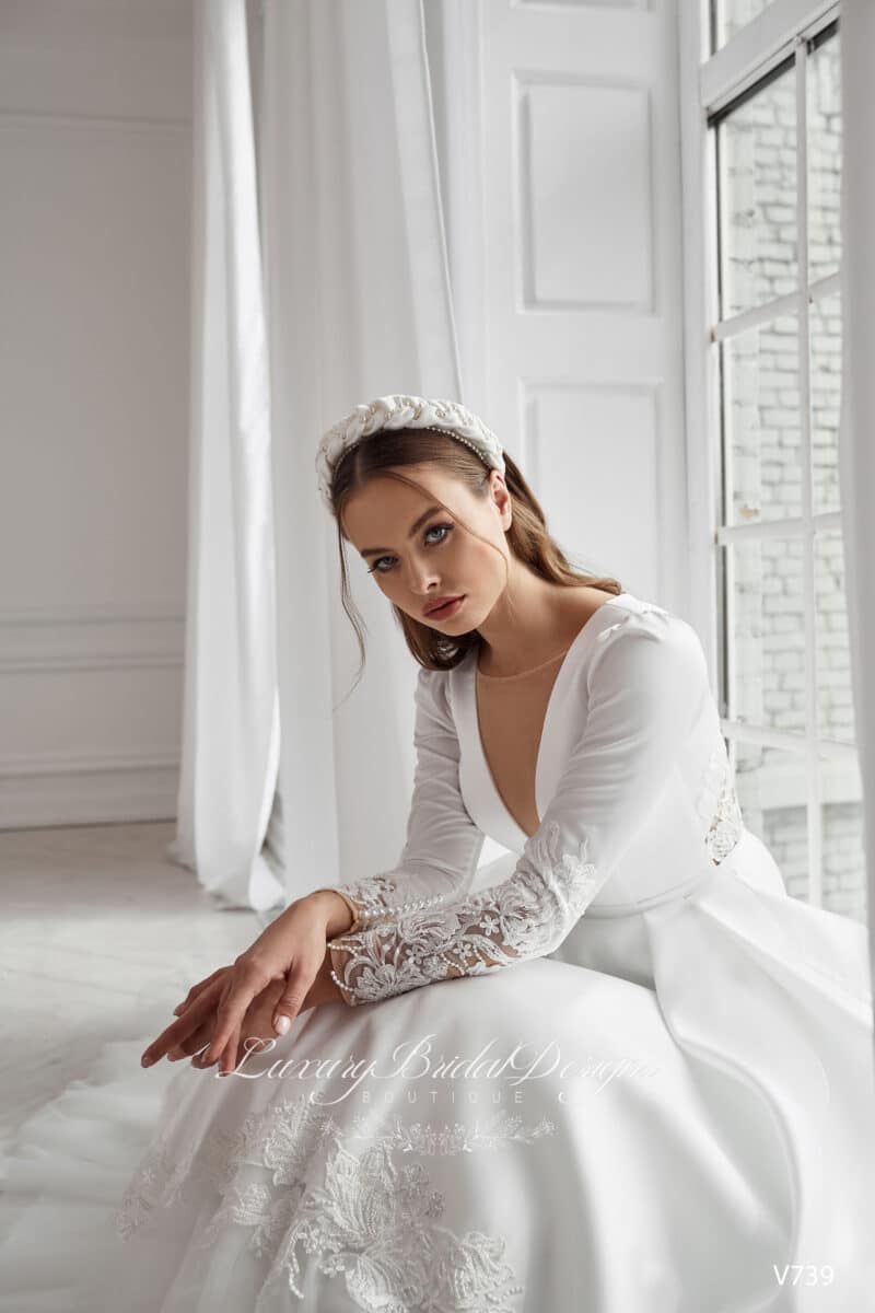 Long Sleeves Deep V Neck Princess Wedding Dress - ŽOFIE - Image 2