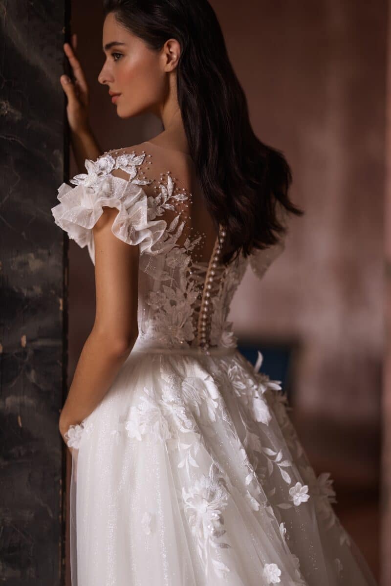 5502 , Mermaid Wedding Dress With Detachable Long Train - Image 6