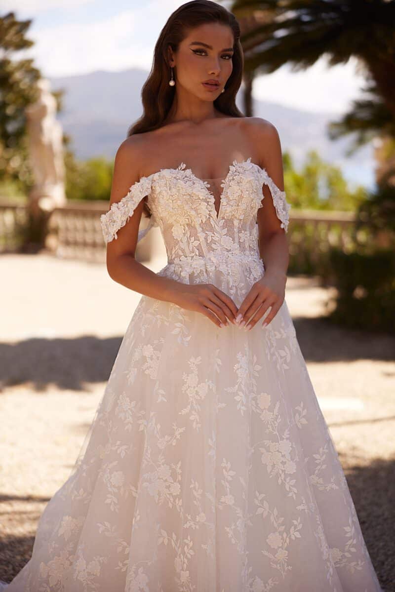 Off-the-shoulder Princess Wedding Dress With Long Train -NINELLA - Image 4