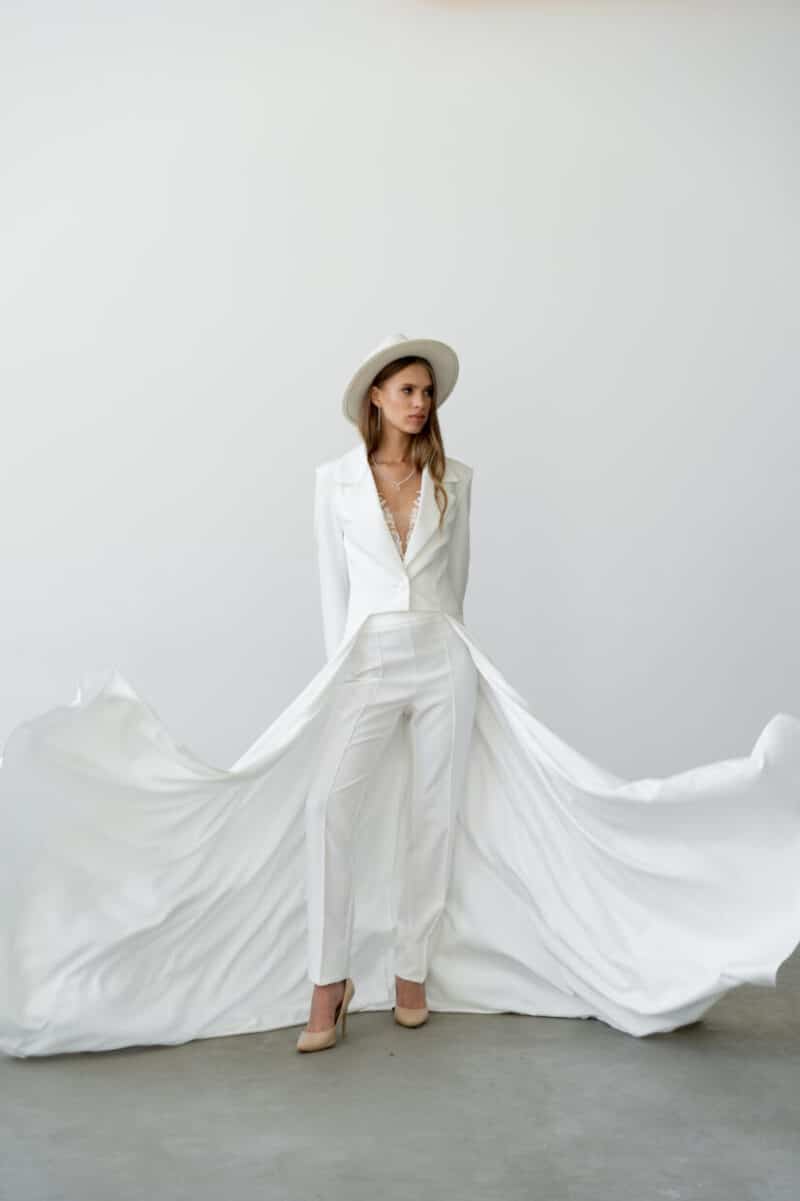 Graceful Train Bridal Jacket - URSULA - Image 3