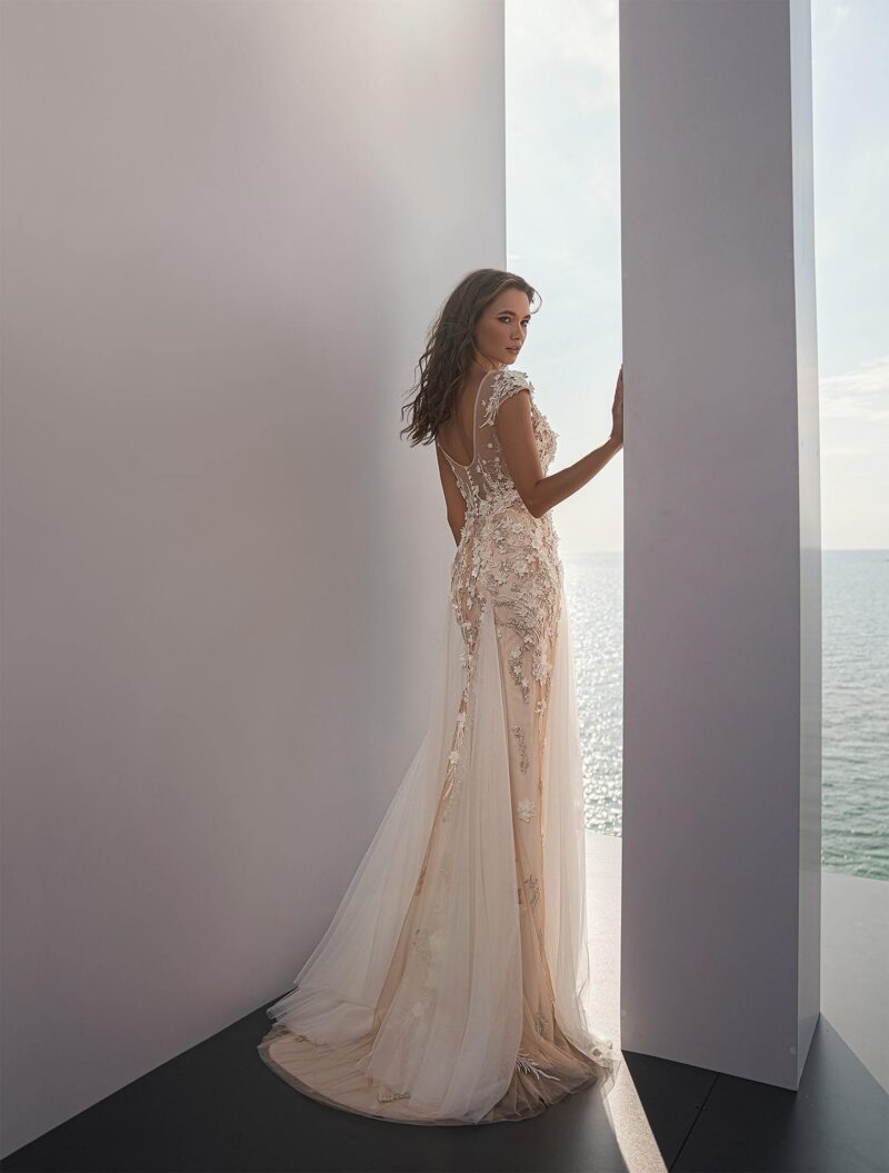 Mermaid Wedding Dress With Detachable Long Train - AISHA - Image 5