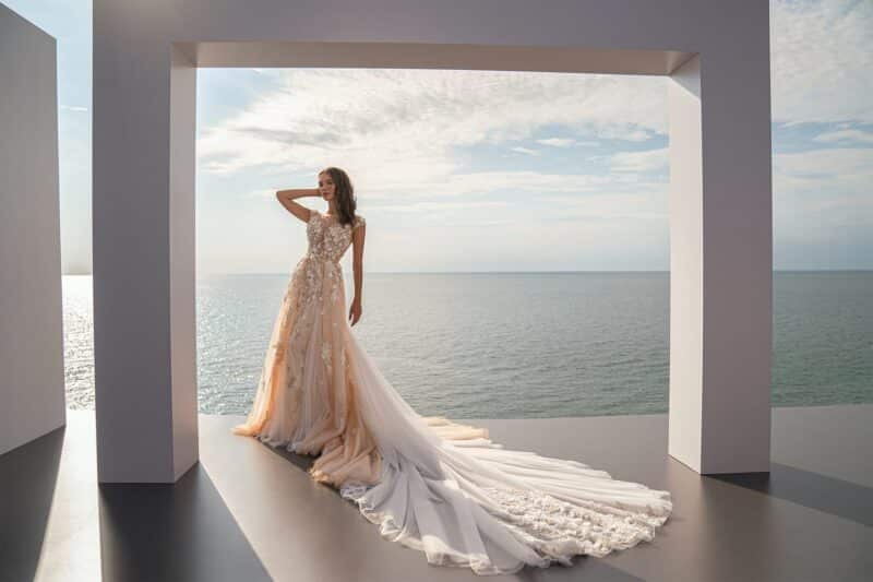 Mermaid Wedding Dress With Detachable Long Train - AISHA - Image 3