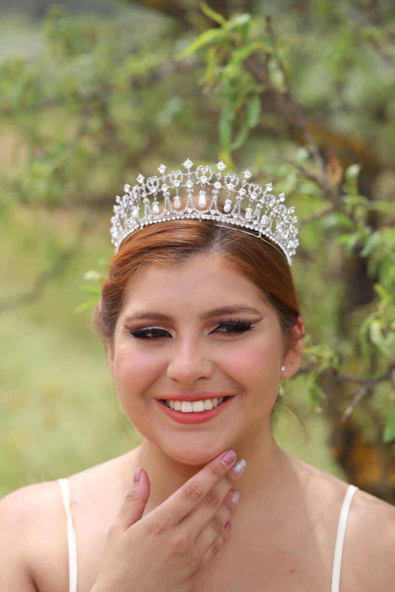 Princess Diana Replica Silver Pearl Wedding Tiara - Image 2