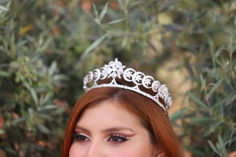 Duchess of Teck's Crescent Replica Princess Wedding Tiara - Image 3