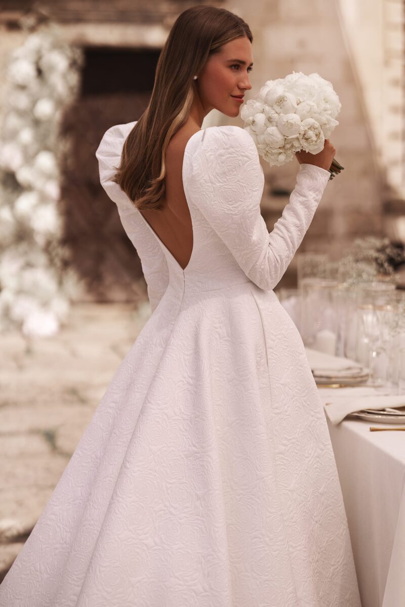 Long Sleeves Aristocratic Royal Wedding Dress - LILIANA - Image 3