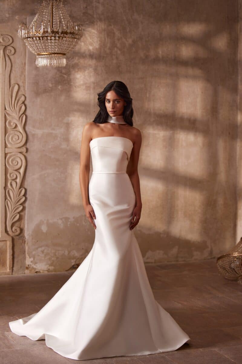 Mikado Fitted Mermaid Wedding Dress With Detachable Long Train - ROMILLY - Image 4